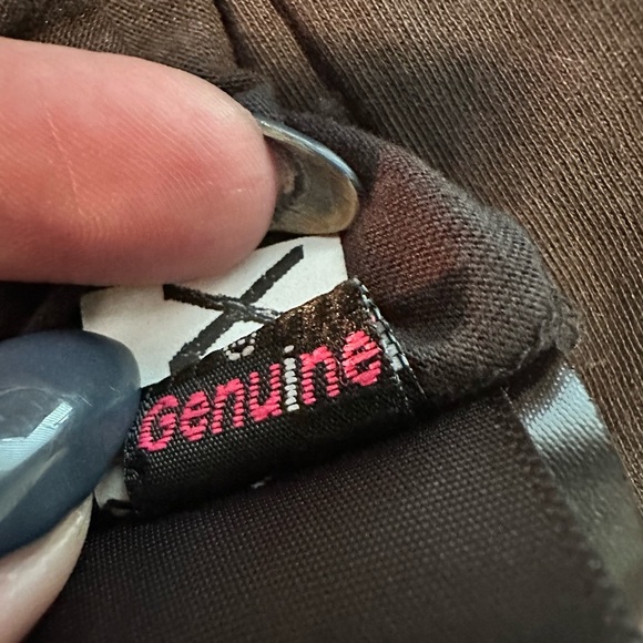 Volcom Black Fitted Short Sleeve Tee - Picture 5 of 5